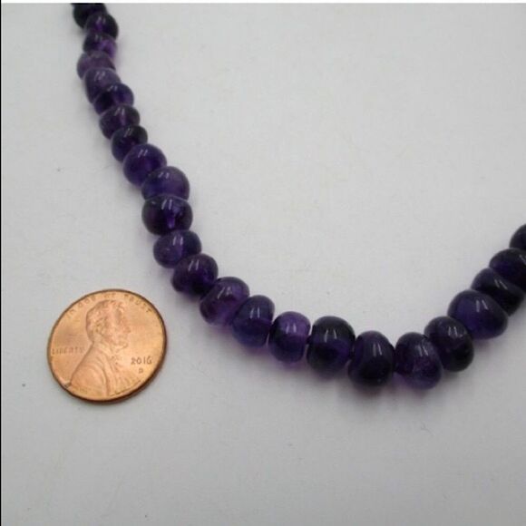 Vintage Hand Knotted Amethyst and Sterling Silver Necklace 21 inches long - Picture 7 of 10